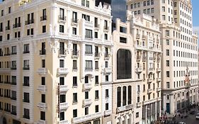 Petit Palace Triball